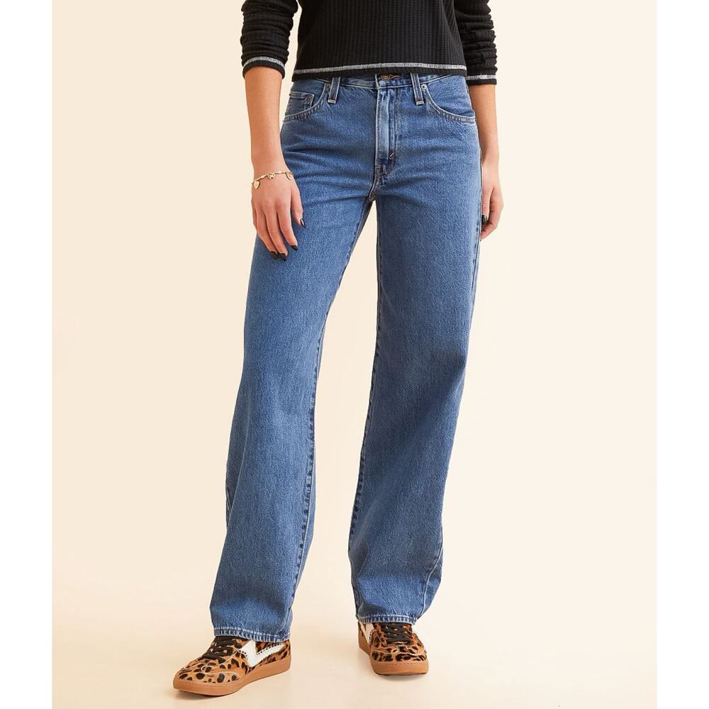 NWT Levi’s Women’s Size 26x32  Premium Baggy Dad Jean - Hold My Purse A34940013